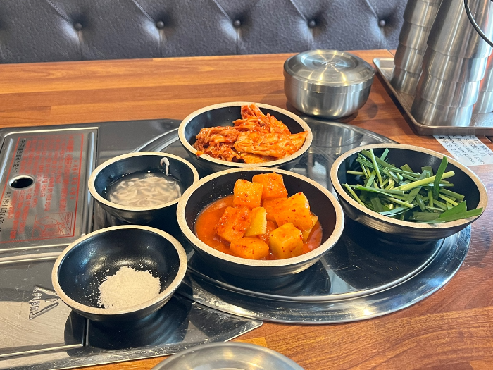 보승회관 기본 반찬 구성