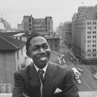 토드 토자마 매쉬키자(Todd Tozama Matshikiza)