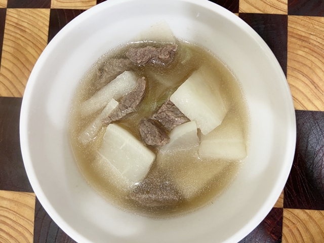 완성된 소고기 무국