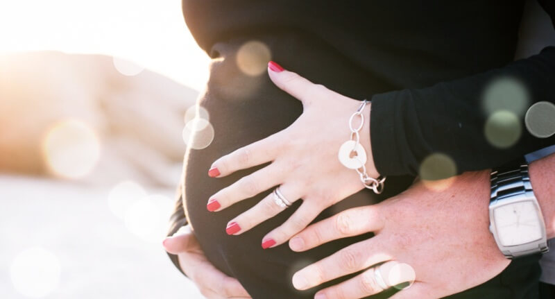 행복해-하는-부부