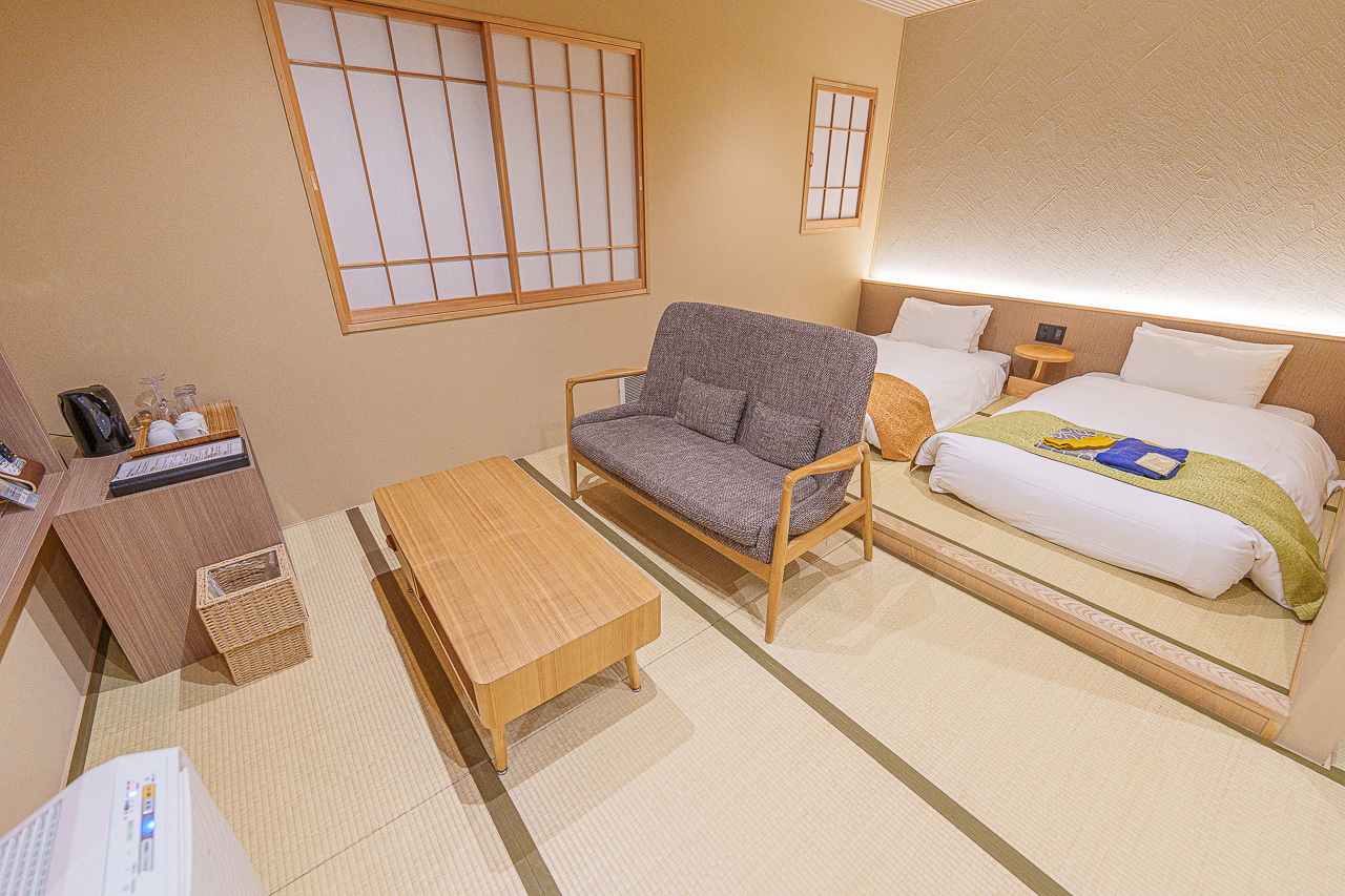 Miyawaka Toranoyu — original source photograph