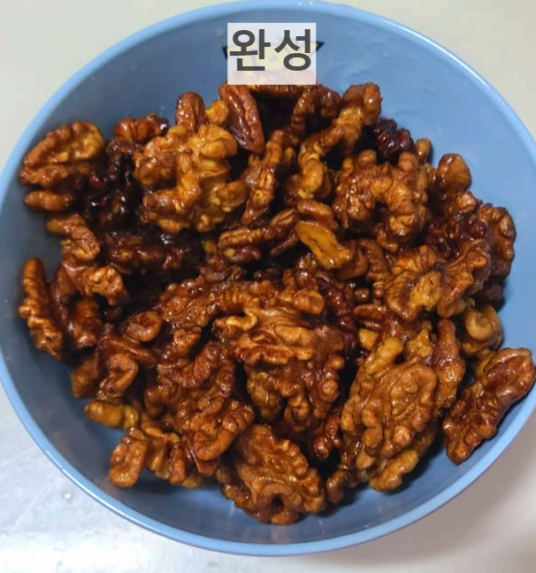 집에서 호두강정 만드는 방법: 호두 삶기, 설탕코팅하기, 튀기기