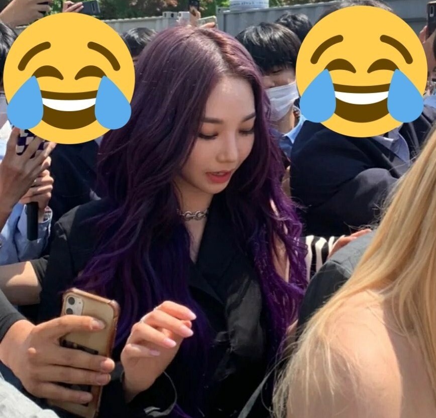 경복고에서 카리나