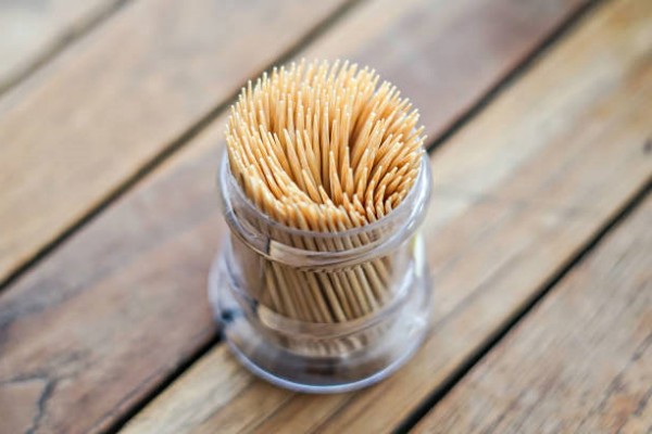 이쑤시개 활용법 치과 치료