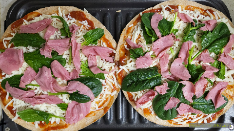 또띠아 피자 토핑