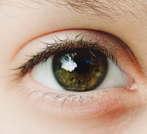 황반변성 치료법 자가진단 방법 합병증