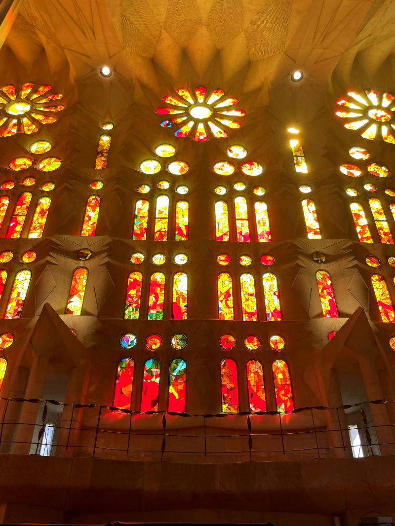성당 내부공간-스테인드 글라스