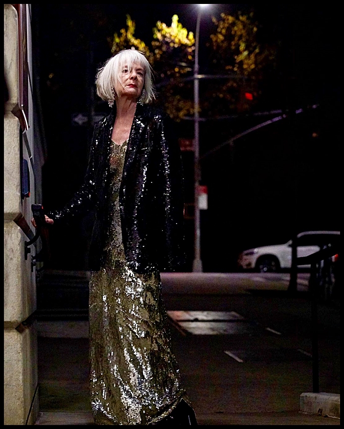 우연의 아이콘? 우연하게 패션모델이 된 66세 교수님 린 슬레이터