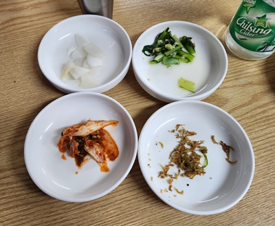 골목안채기본찬