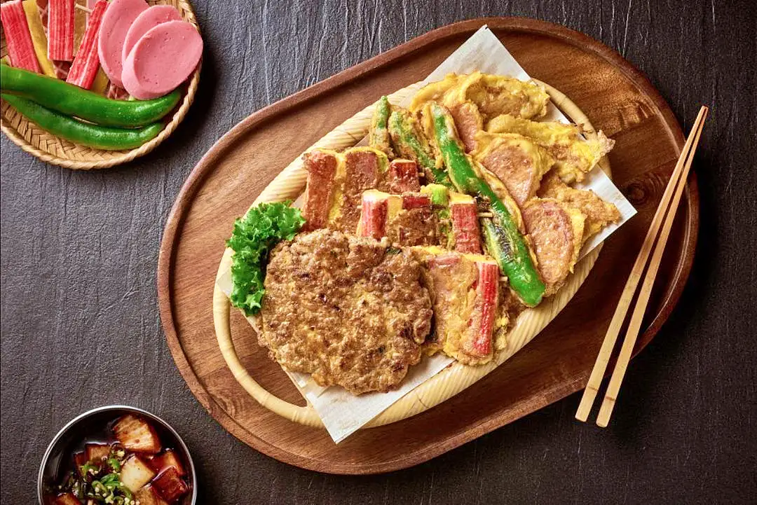 줄서는식당 권율 추천 차돌박이 갈빗살 아롱사태 모듬 수육, 낙지볶음, 특해장국 맛있는 식당 신사동 가로수길 해장국집 맛집 소개