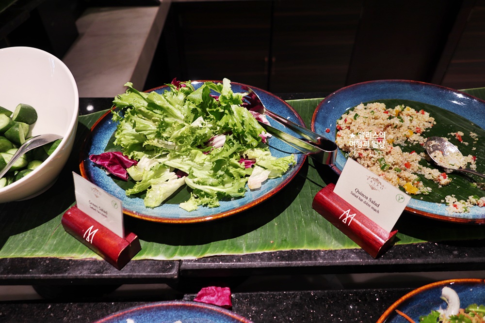 로열 호이안 엠갤러리 호텔 조식 후기 파이포 카페