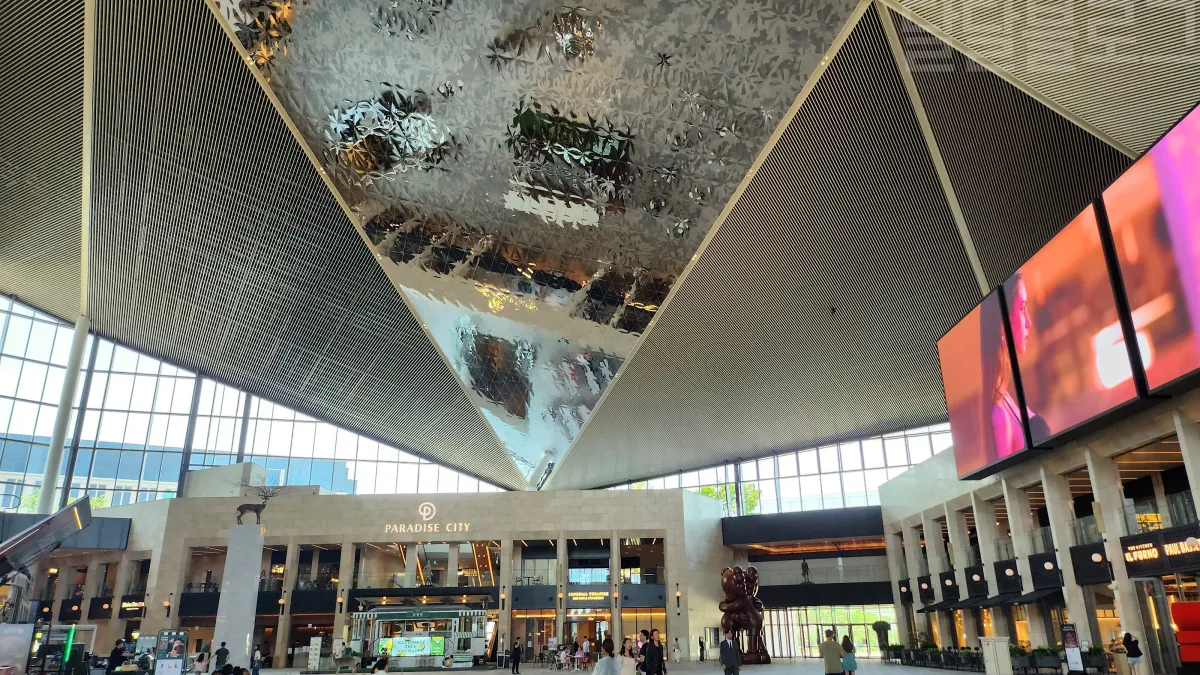 파라다이스시티-플라자-광장-내부