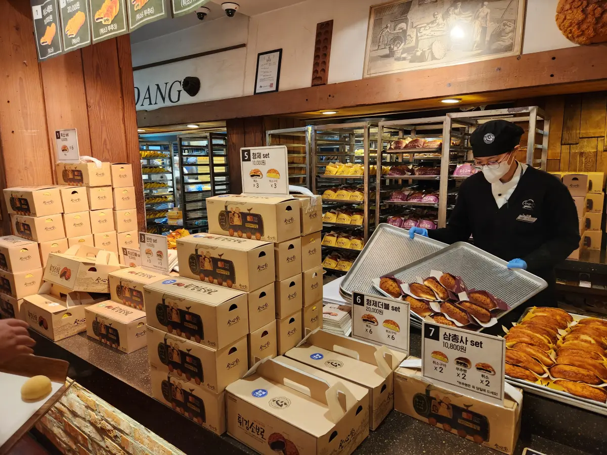 대전-빵지순례-성심당-본점-시그니처-메뉴-포장-판매-공간