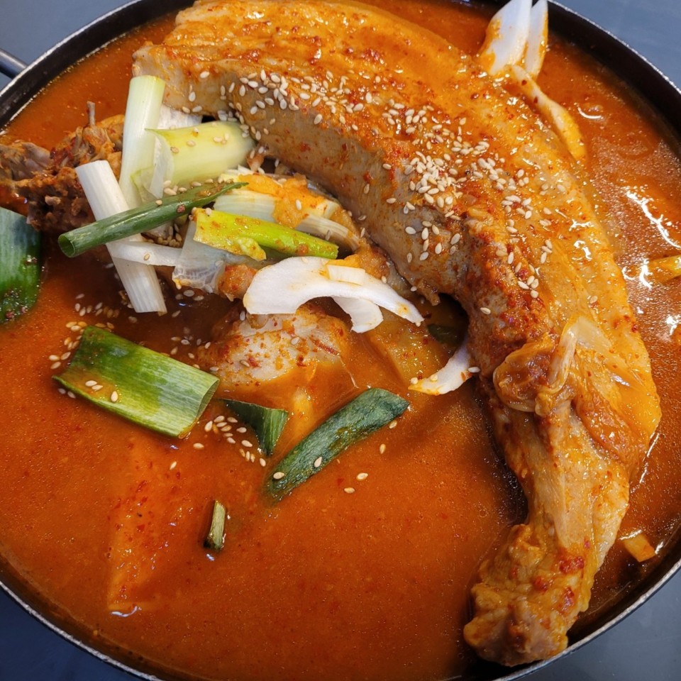 오창 가마솥의 누룽지 후기, 진한 국물과 푸짐한 한상차림의 비밀