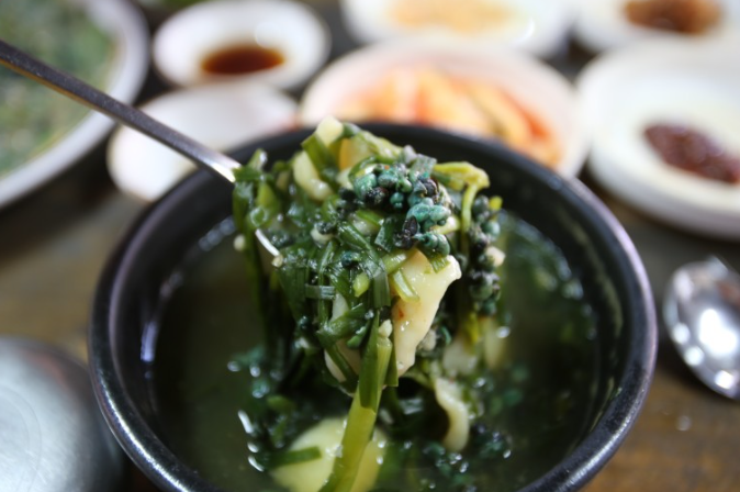 황간휴게소 - 올갱이 국밥