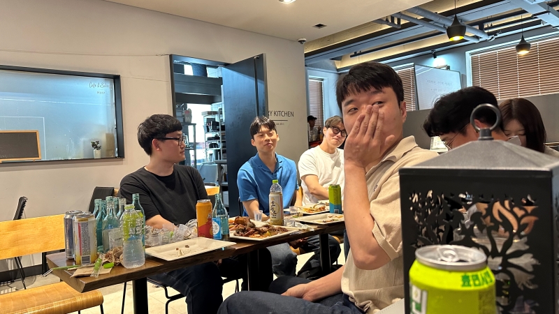 역시 낮에 먹는 술이 맛있죠.
