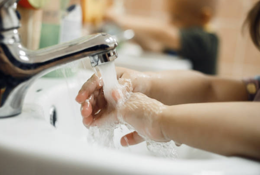 baby hand hygiene