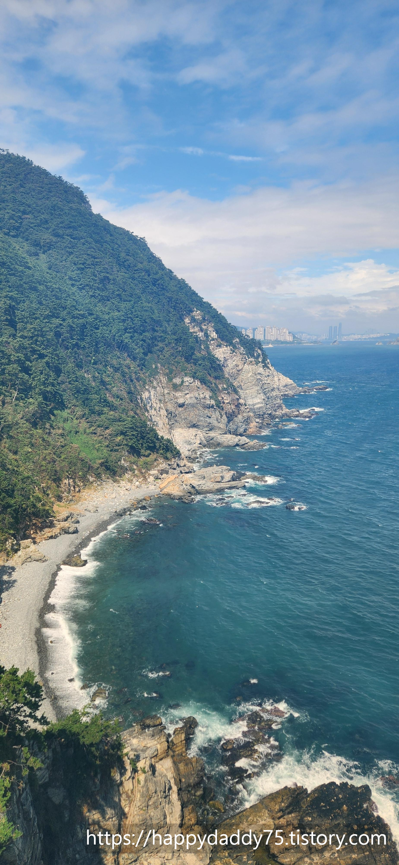 태종대 등대에서 본 풍경