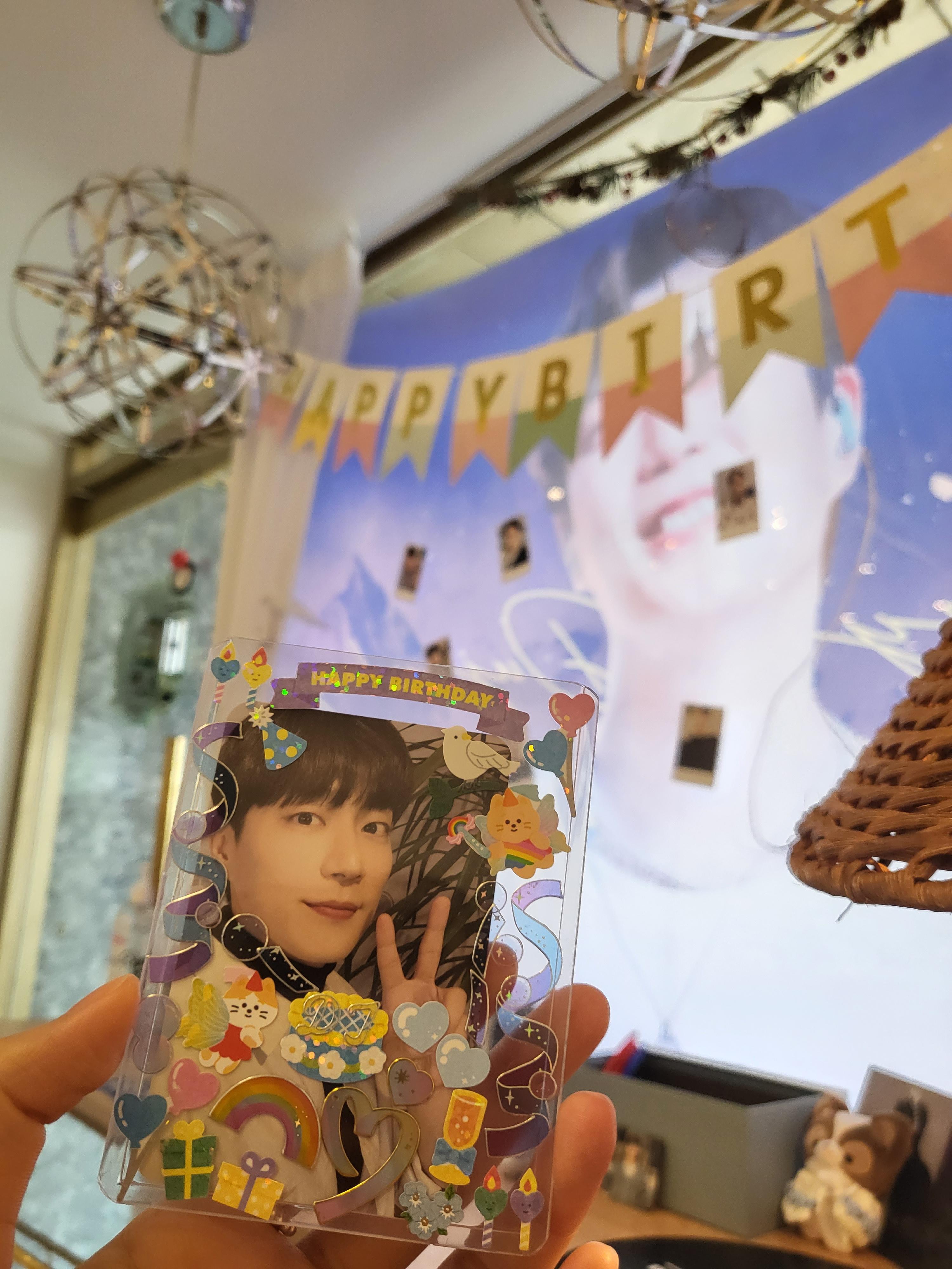 두준생일카페_탑꾸