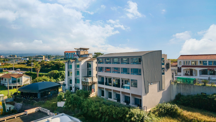 바다가 보이는 제주 애월 펜션 오션뷰 프레임스파빌