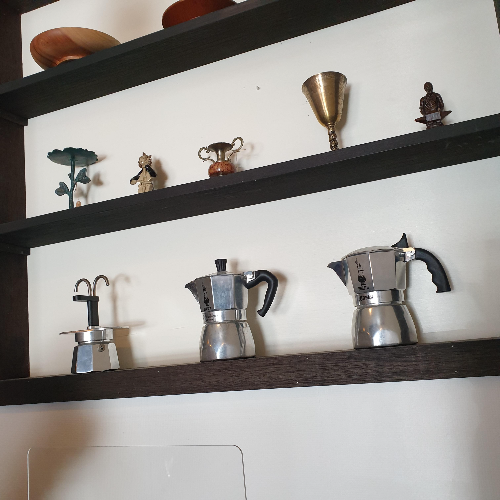 리틀프레소_매장 내부 _ 벽면