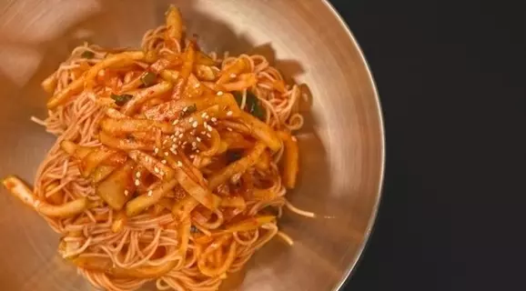 류수영비빔국수