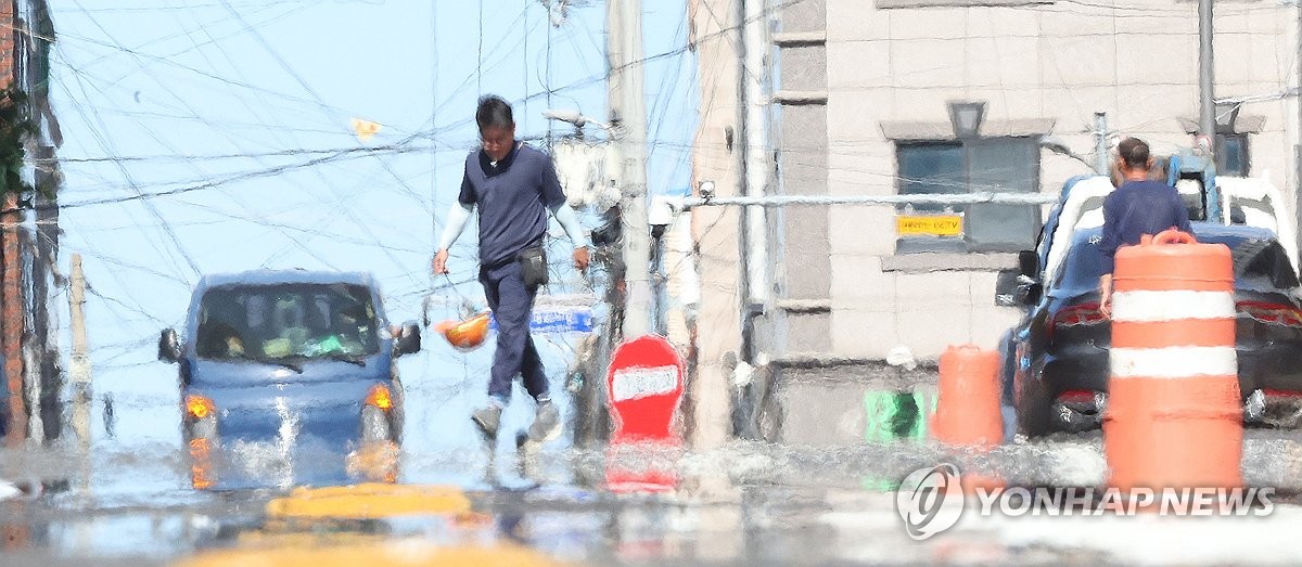 기상청 한반도를 덮고 있는 이번 폭염은 ‘이중 뚜껑 현상’