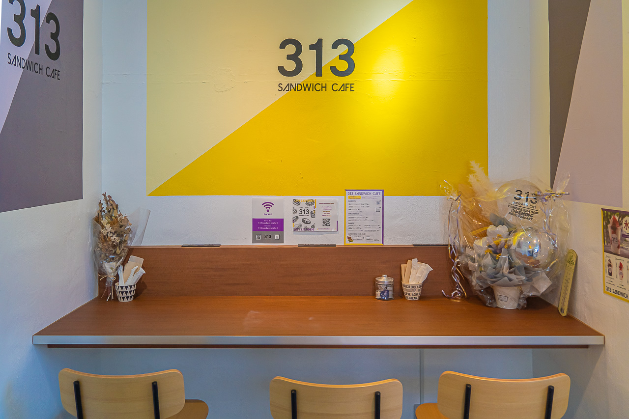 313 Sandwich Cafe in Okinawa’s Minatogawa Foreign Housing District — original photograph 18