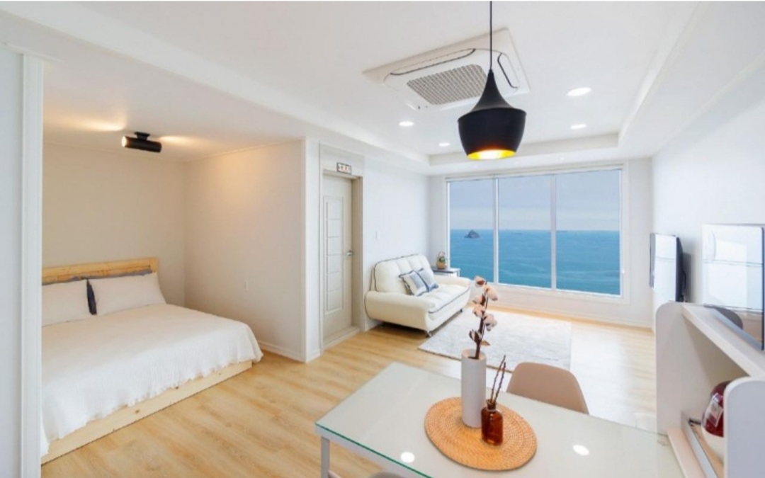 거제 베일리 펜션 303호