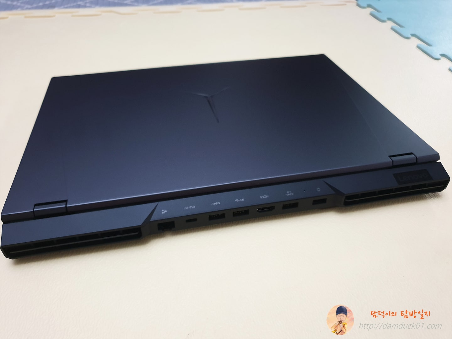 레노버-LEGION5PRO-뒷면-담덕이의탐방일지