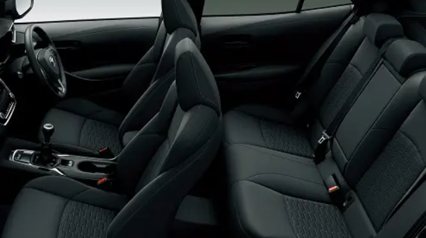 도요타 카로라 실내 좌석