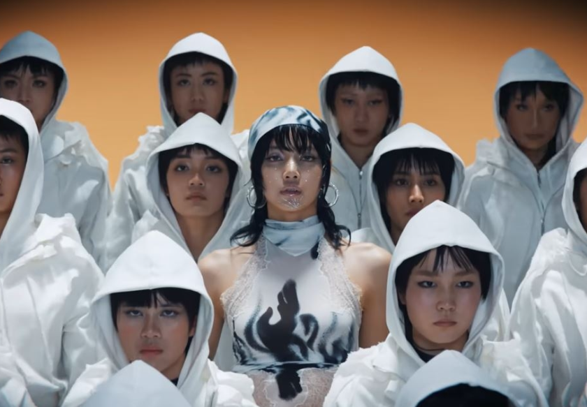 리사 팝업스토어 장소 신곡 락스타 반응