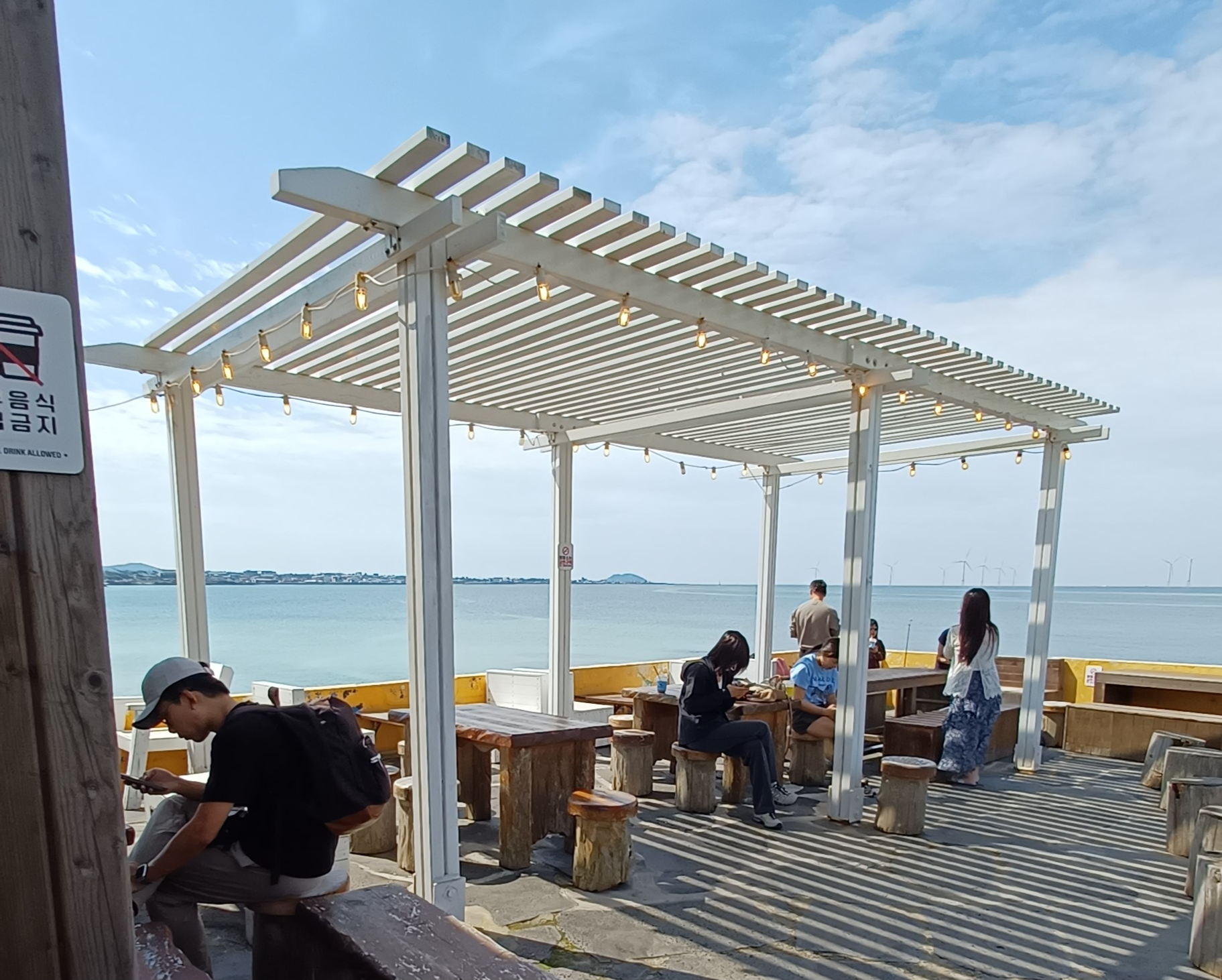 애월-카페-봄날-8