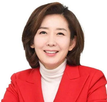 나경원 국회의원 프로필 나이 고향 학력 재산