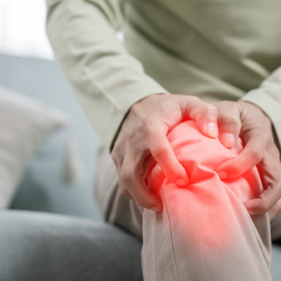 무릎 퇴행성 관절염의 원인과 증상