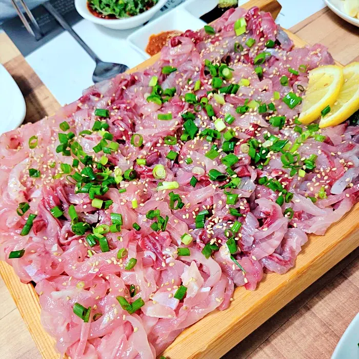 하동&#44; 화개장터 맛집 백발백중 ‘걸갱이’ 신공! 최상의 맛 은어&#44; 돌솥밥