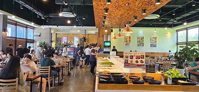 뷔페 내부 전경2