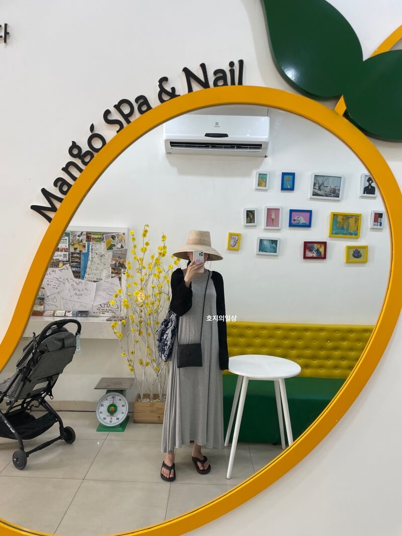 나트랑 여행 시내 망고 스파&네일 - 매장 전신 거울