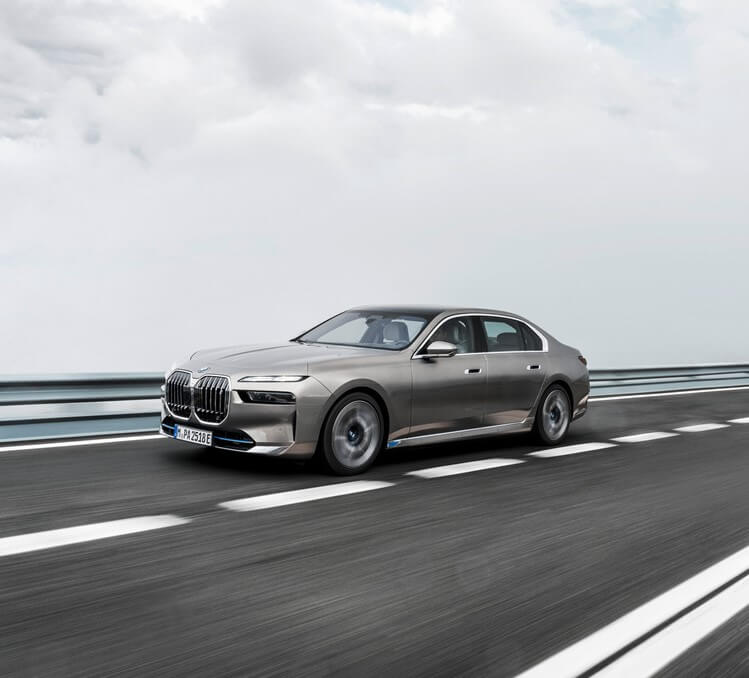 2025 BMW i7 제원 포토 연비 정보 50(신형)