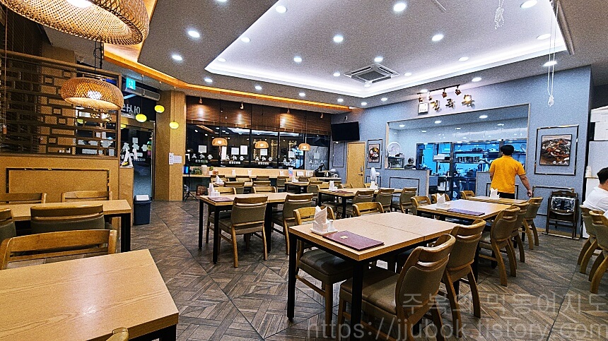 인천-서구-가정동-루원시티-진주옥-내부