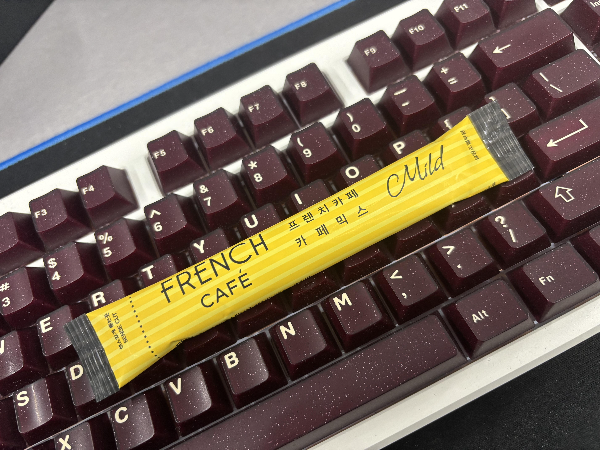 직장생활 믹스커피 프렌치카페 맥심모카골드 칼로리 당분 건강 열량