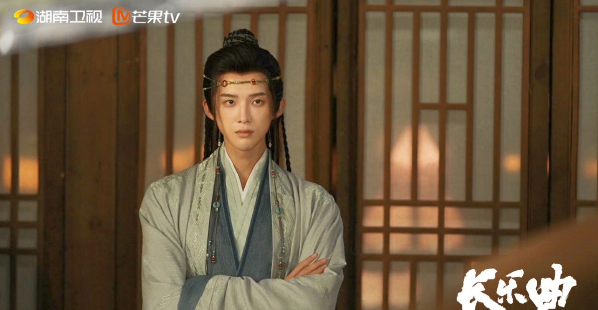 장락곡-고대의상입은 남자