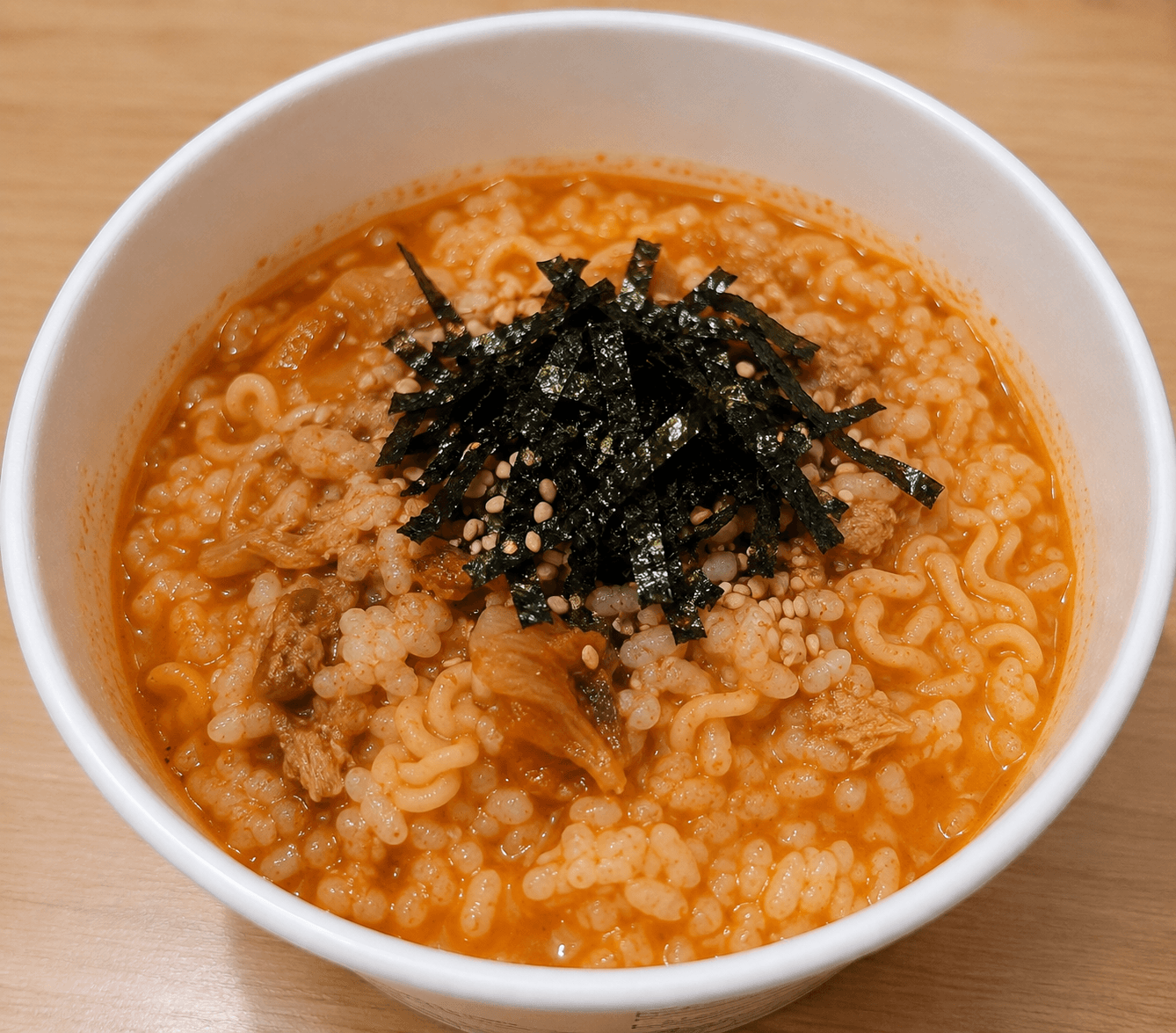 얼큰하고 시원한 김치사발면 주먹밥죽