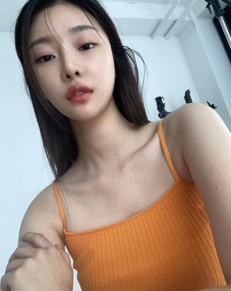 모델-이시안
