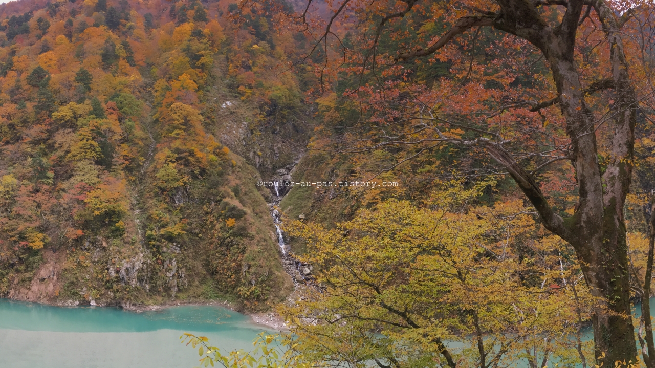 JAPAN-TRAVEL-TOYAMA-KUROBE GORGE-WATERFALL STREAM