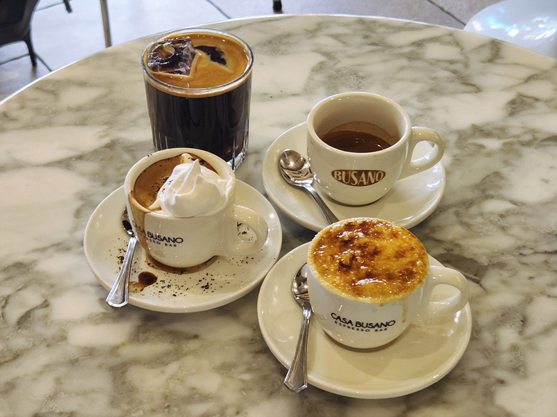 까사부사노_커피들