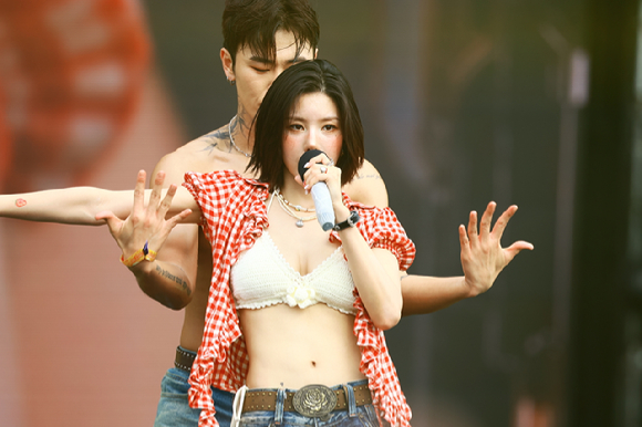 권은비 워터밤 2025