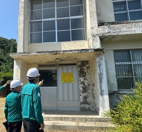 노후화 되어 안전 리스크가 존재하는 폐교