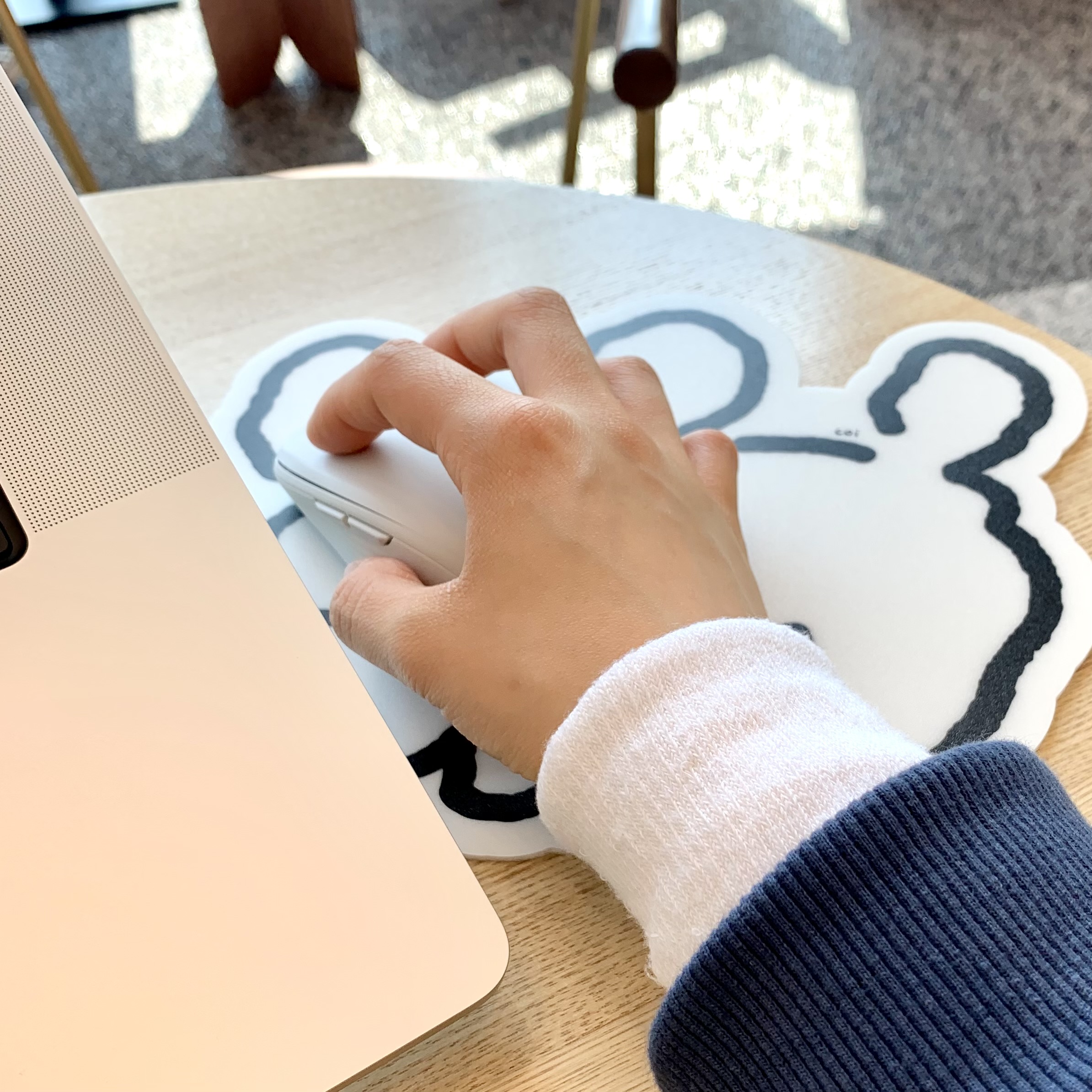 ์น ํผ๋ธ๋ฆฌ์ฑ&#44; ์๋ชฉ๋ณดํธ๋