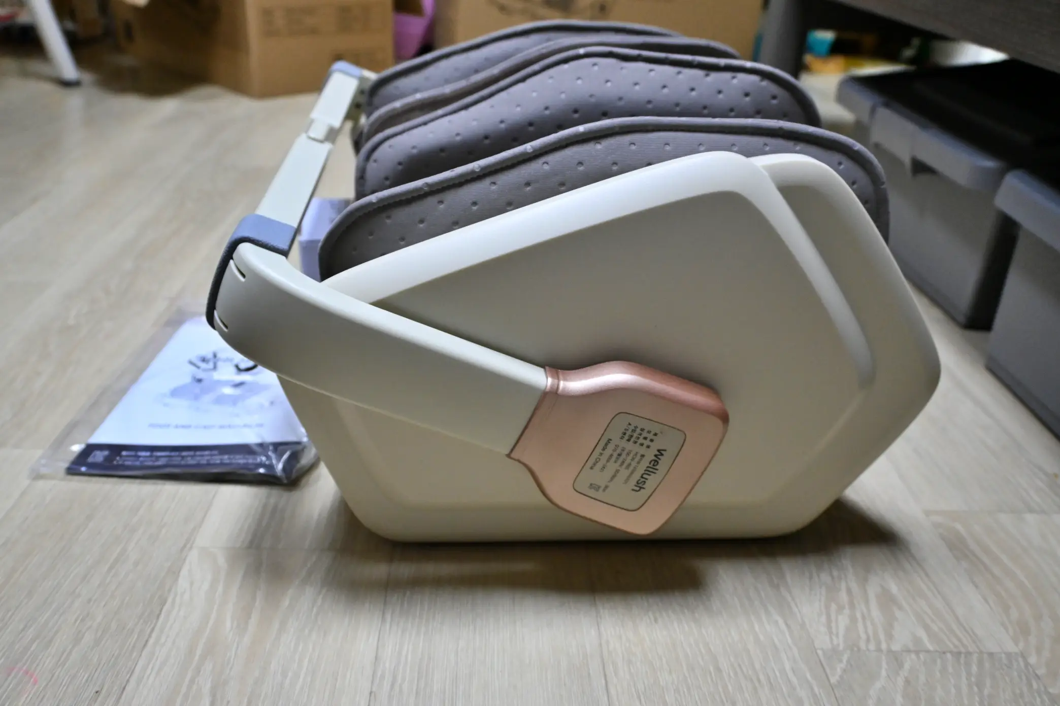 웰모아 웰러쉬 다리마사지기 HCW-60S 어떤 자세에서도 마사지 가능 사진4